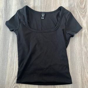 Black Windsor crop top (s)